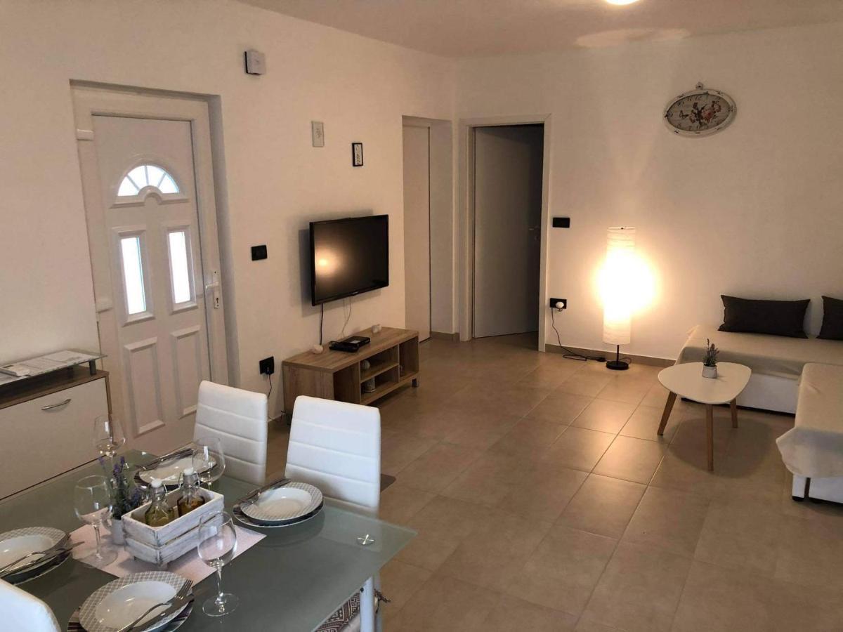 Apartmani Dokic Bale Ngoại thất bức ảnh