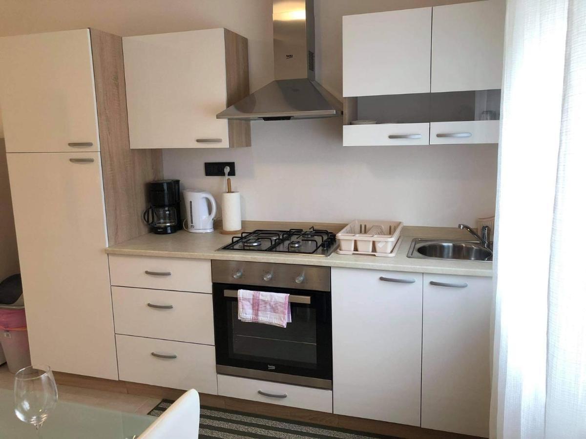Apartmani Dokic Bale Ngoại thất bức ảnh